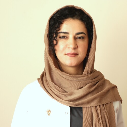 دکتر شقایق مومن آبادی