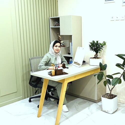 دکتر عاطفه ناصحی