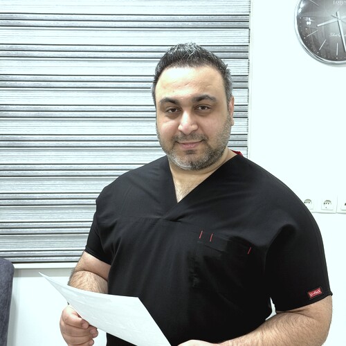دکتر علی هاشمی