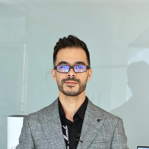 دکتر علیرضا دلربا