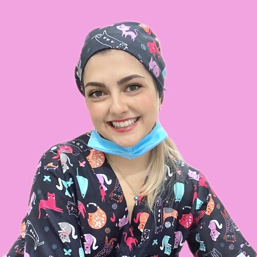 دکتر نیلوفر فلاح چم آسمانی