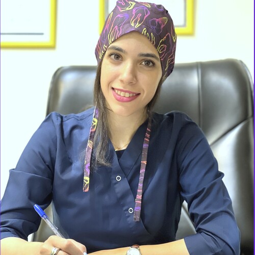 دکتر یاسمن قوامی لاهیج