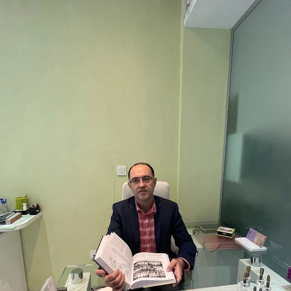 دکتر امین ممتحنی